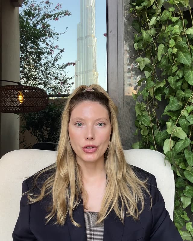 Anna Elef, in dubai